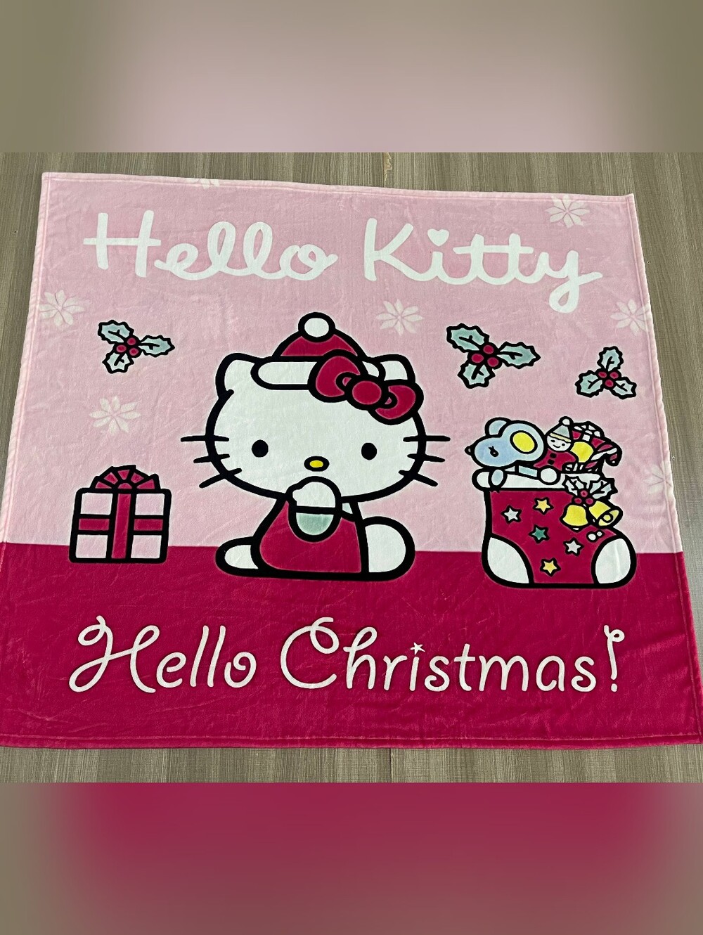 Hello Kitty Pink and Dark Pink Christmas Super Soft Throw Blanket NEW